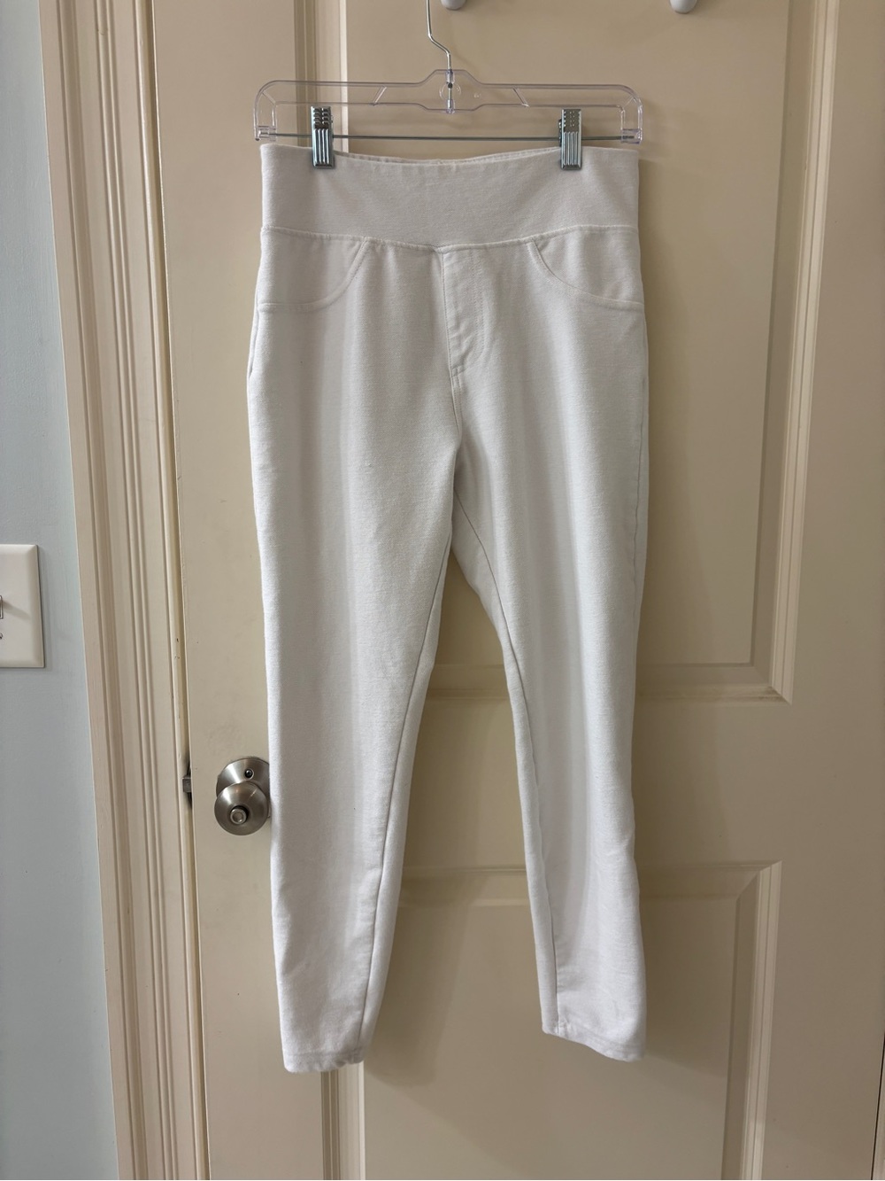 A New Day White Pull-On Jeggings/Leggings | Size M | Worn Once